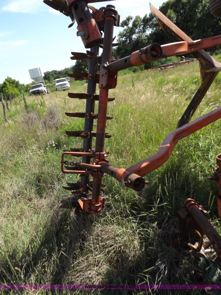 image for item J6961 Sunflower 7X5 sweep plow