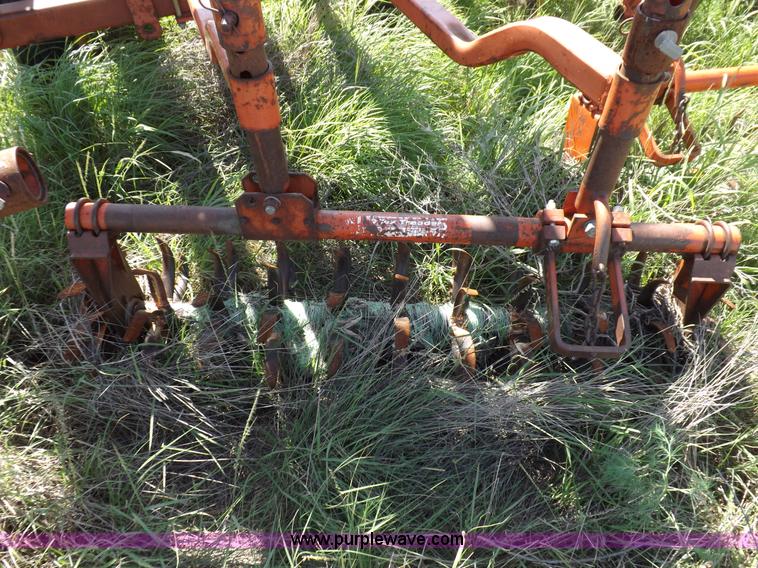 image for item J6961 Sunflower 7X5 sweep plow