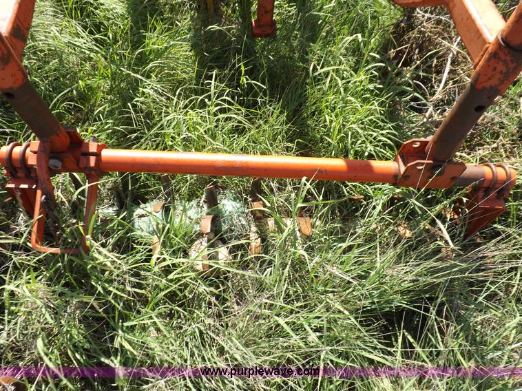 image for item J6961 Sunflower 7X5 sweep plow