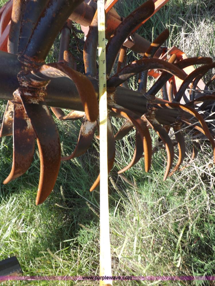 image for item J6961 Sunflower 7X5 sweep plow