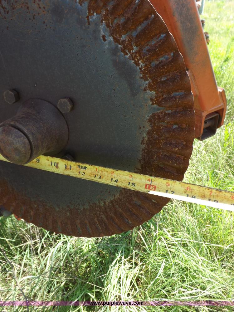 image for item J6961 Sunflower 7X5 sweep plow