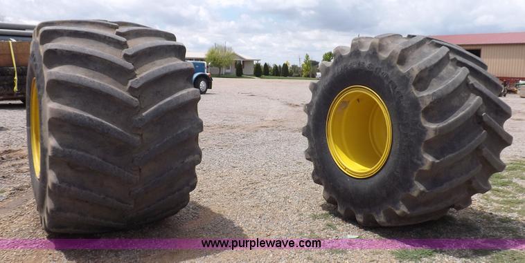 image for item J6994 (2) flotation tires