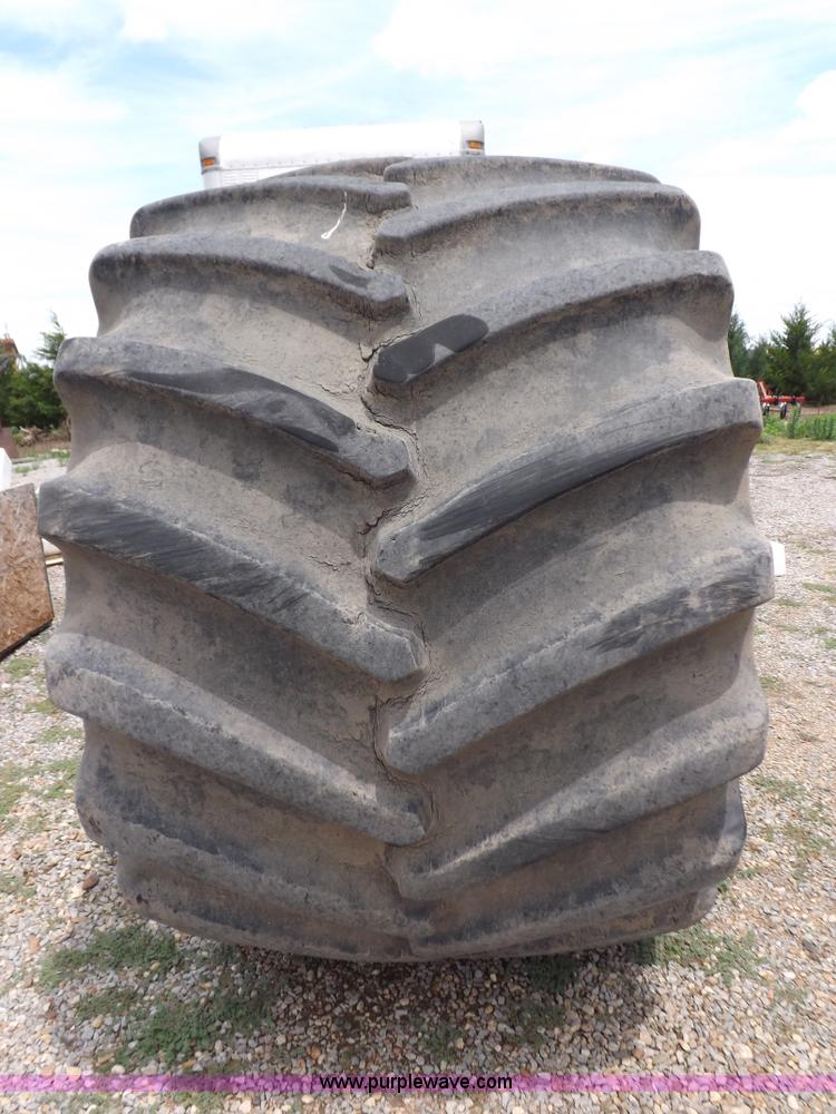 image for item J6994 (2) flotation tires