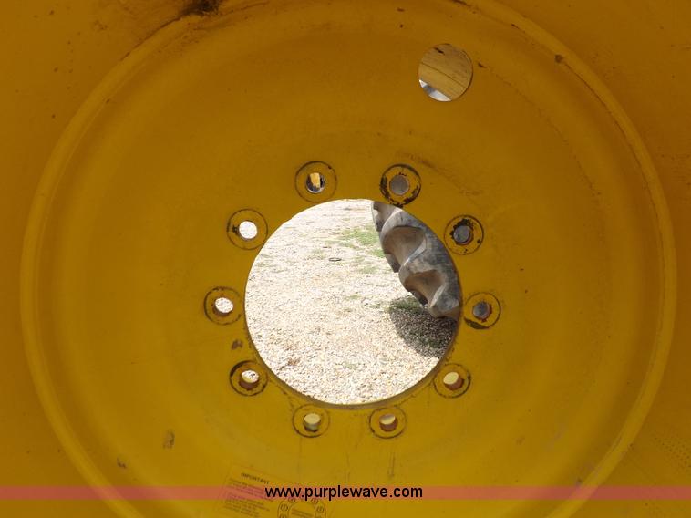 image for item J6994 (2) flotation tires