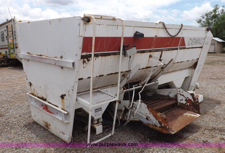 image for item J6997 Oswalt 320 mixer box