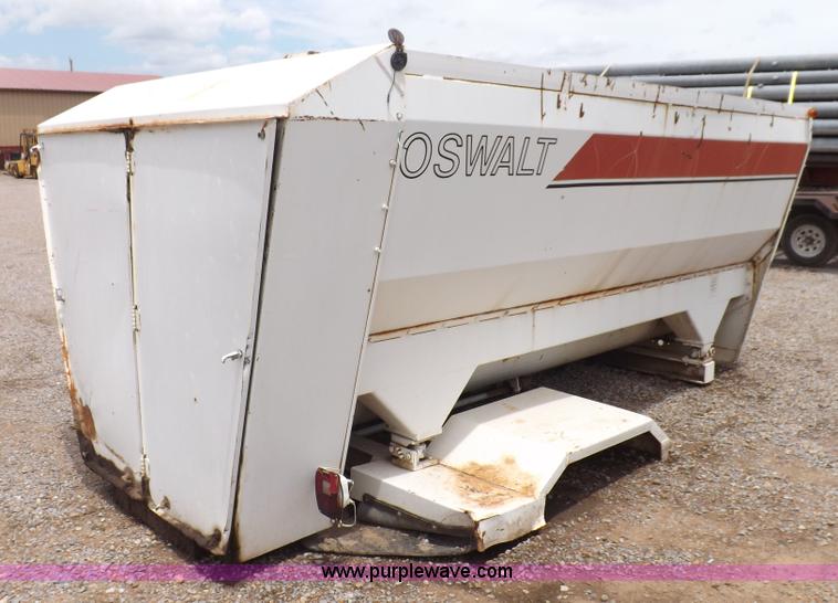 image for item J6997 Oswalt 320 mixer box