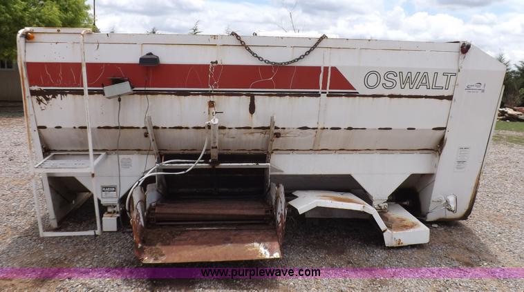image for item J6997 Oswalt 320 mixer box