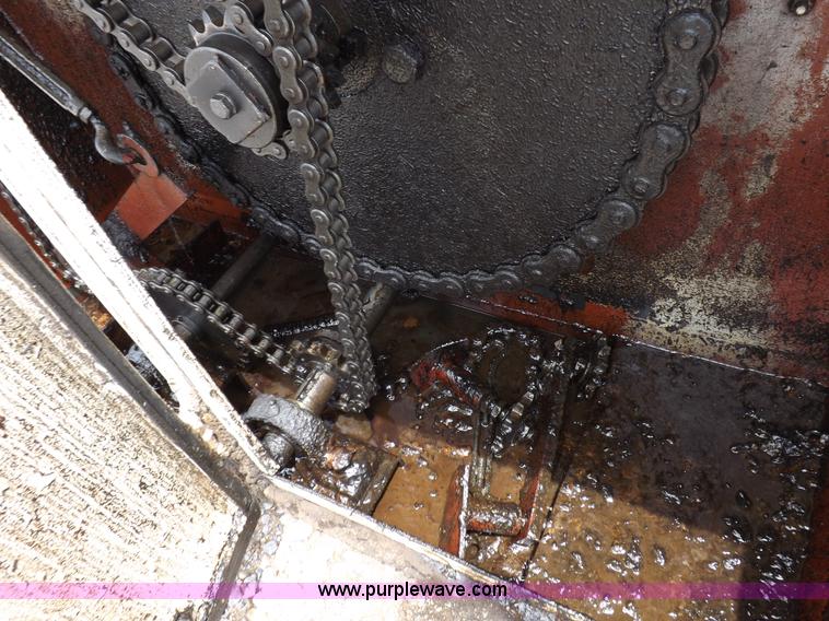 image for item J6997 Oswalt 320 mixer box