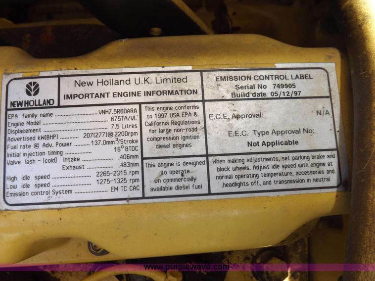 image for item J7000 1998 New Holland TR98 combine