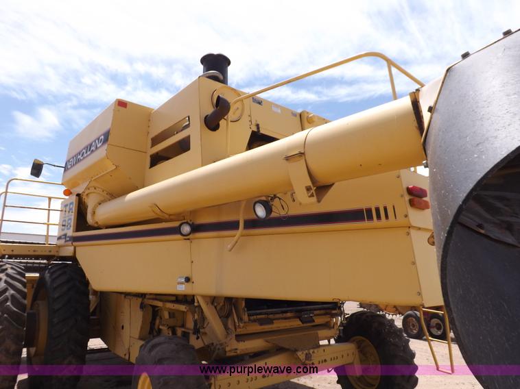 image for item J7000 1998 New Holland TR98 combine