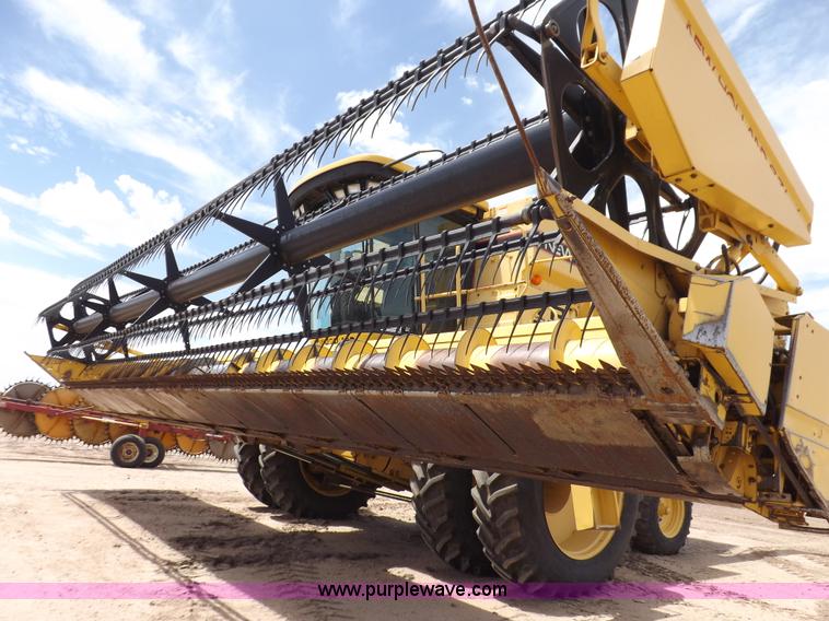image for item J7000 1998 New Holland TR98 combine