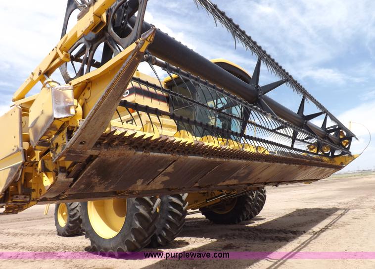 image for item J7000 1998 New Holland TR98 combine