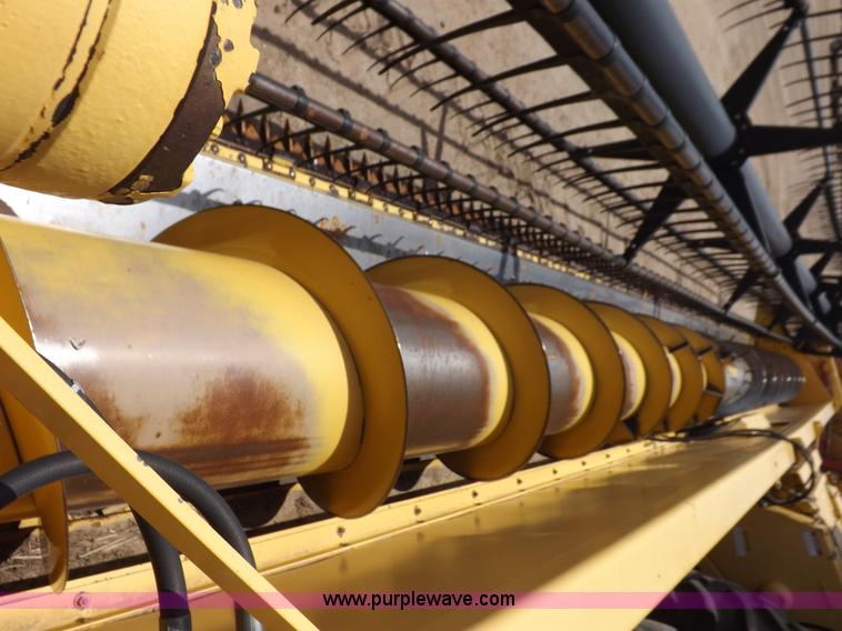 image for item J7000 1998 New Holland TR98 combine