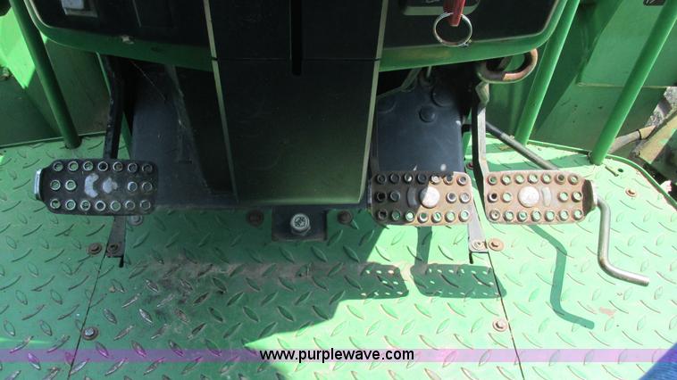 image for item J8533 2000 John Deere 6405 MFWD tractor