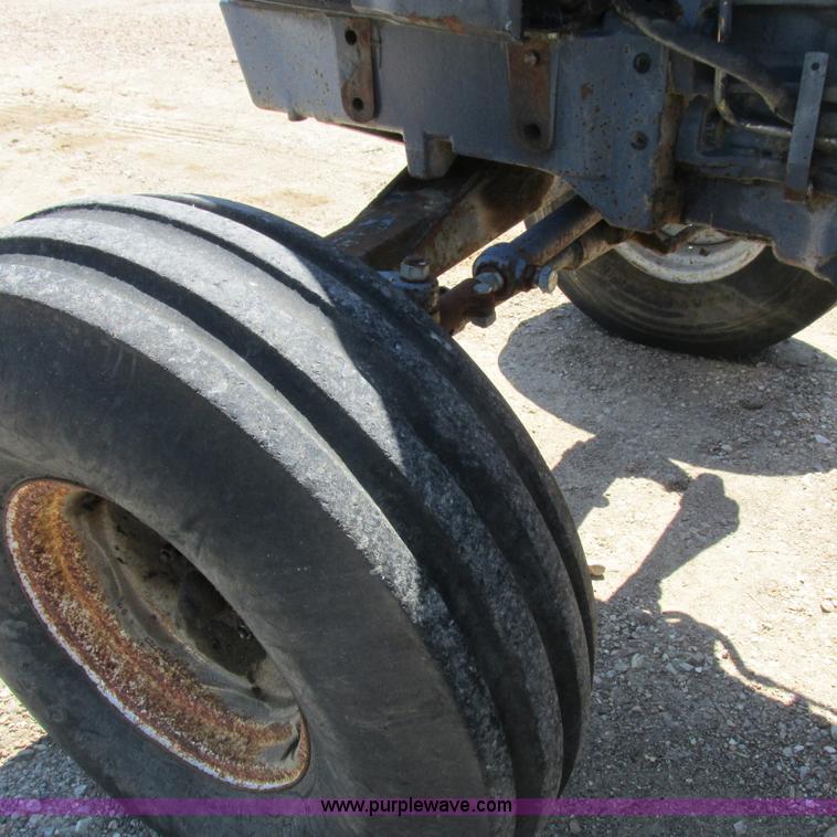 image for item K2159 1998 New Holland TS100 tractor