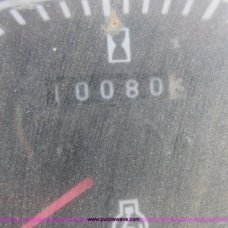 image for item K2159 1998 New Holland TS100 tractor