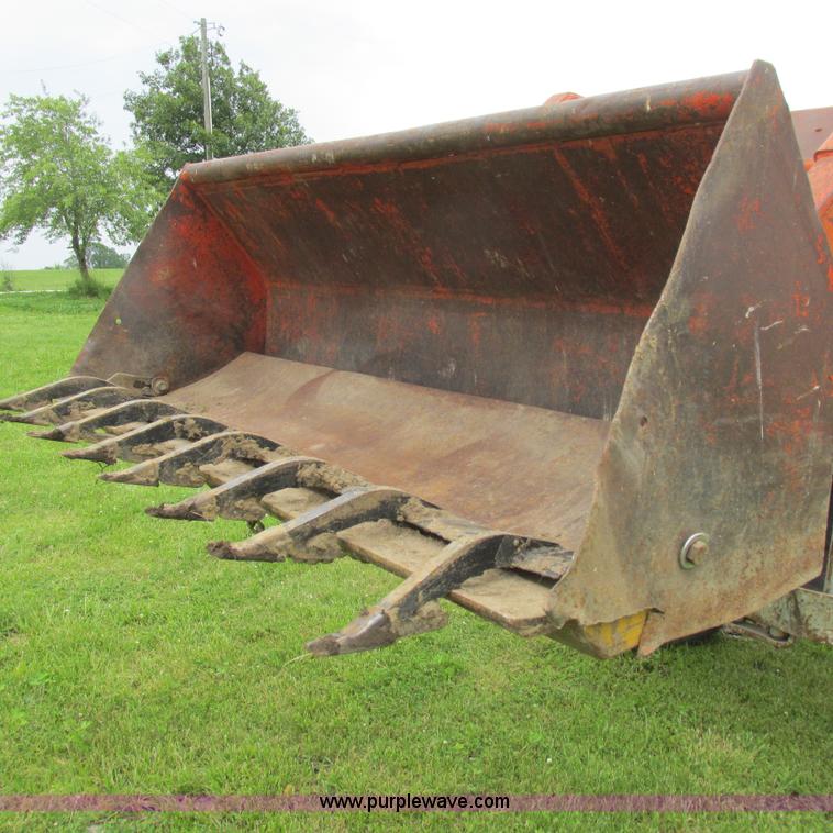 image for item K2169 1979 Massey-Ferguson 285 tractor