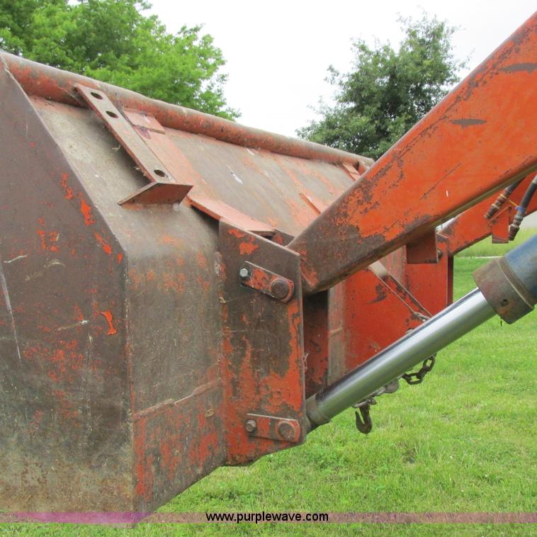 image for item K2169 1979 Massey-Ferguson 285 tractor