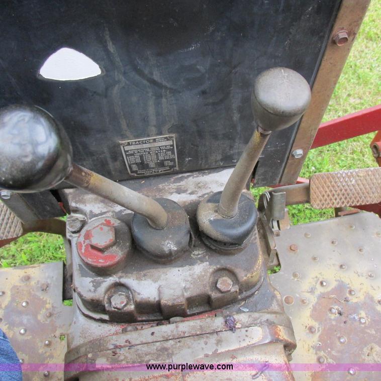 image for item K2169 1979 Massey-Ferguson 285 tractor