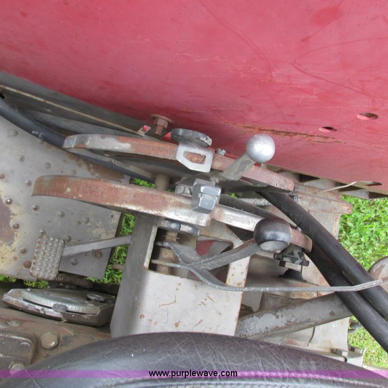 image for item K2169 1979 Massey-Ferguson 285 tractor