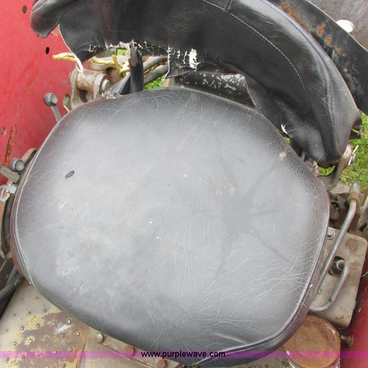 image for item K2169 1979 Massey-Ferguson 285 tractor