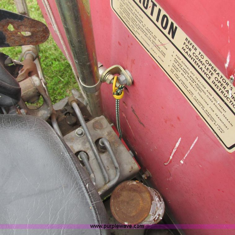 image for item K2169 1979 Massey-Ferguson 285 tractor