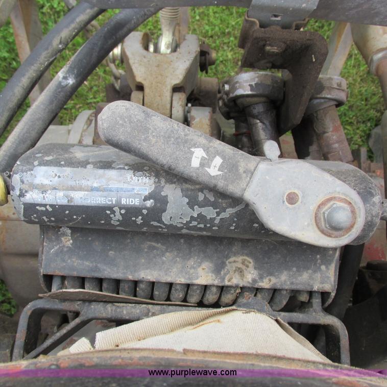 image for item K2169 1979 Massey-Ferguson 285 tractor