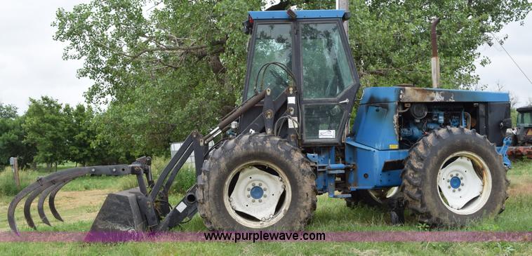 image for item K6046 1997 New Holland 9030 Versatile 4WD bi-directional tractor