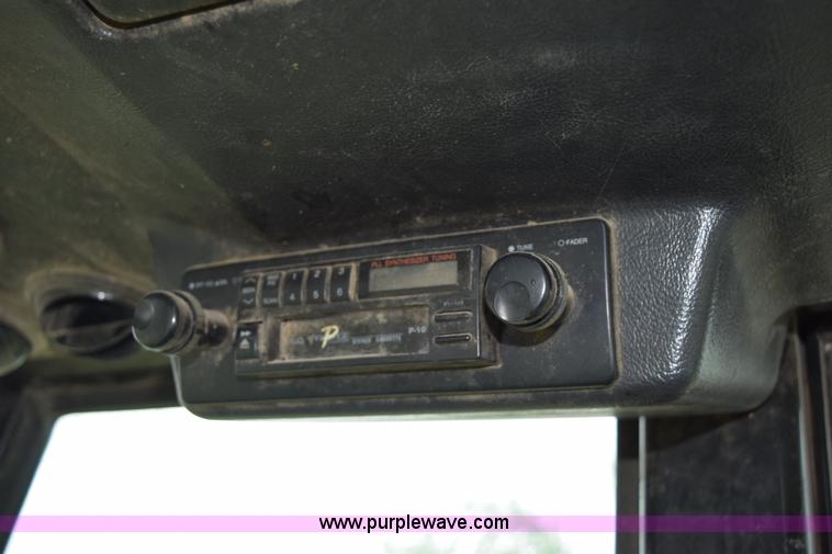 image for item K6046 1997 New Holland 9030 Versatile 4WD bi-directional tractor