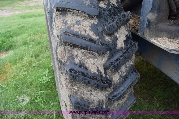 image for item K6046 1997 New Holland 9030 Versatile 4WD bi-directional tractor