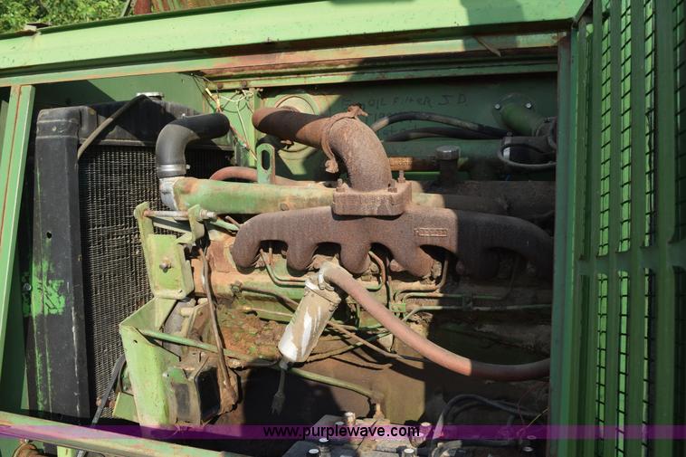 image for item K6096 1968 John Deere 6600 Soybean Special combine