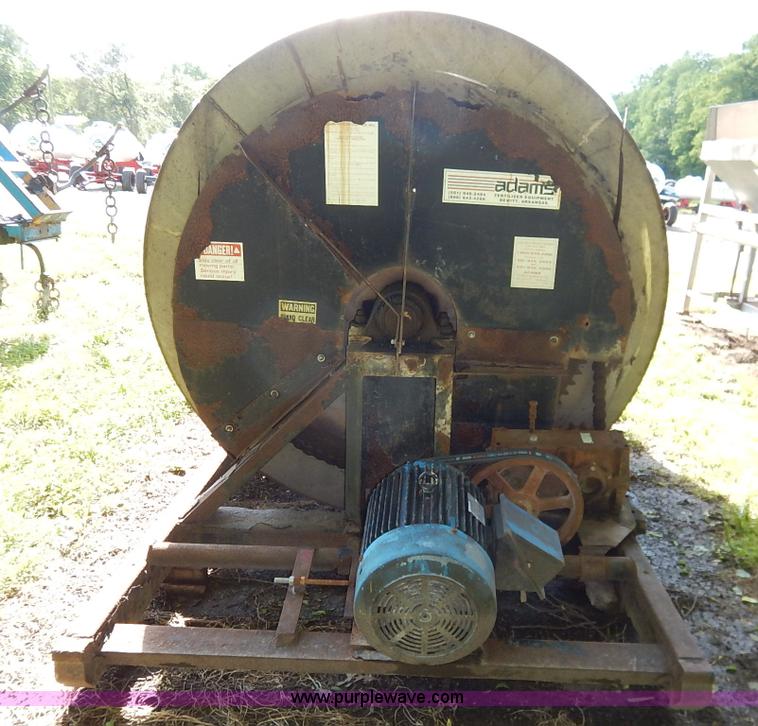 image for item K7486 Adams fertilizer blender with two conveyors