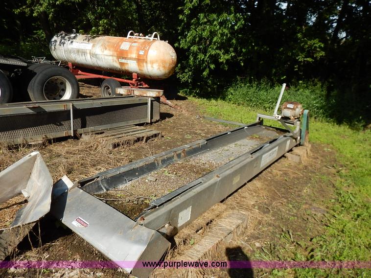 image for item K7486 Adams fertilizer blender with two conveyors
