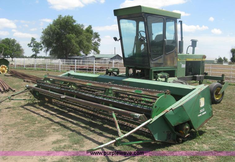 image for item K8662 1982 John Deere 2280 self-propelled windrower