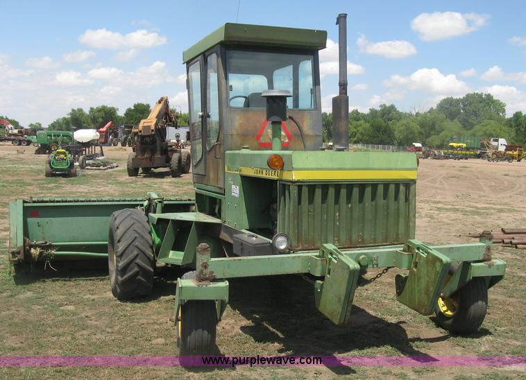 image for item K8662 1982 John Deere 2280 self-propelled windrower
