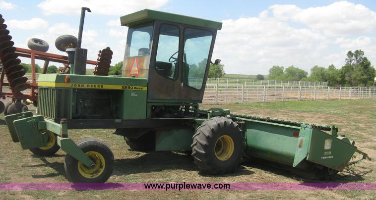 image for item K8662 1982 John Deere 2280 self-propelled windrower