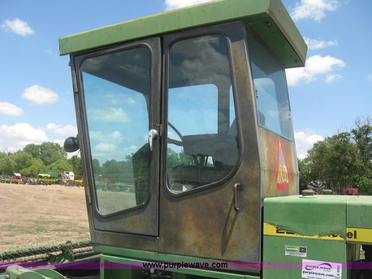 image for item K8662 1982 John Deere 2280 self-propelled windrower