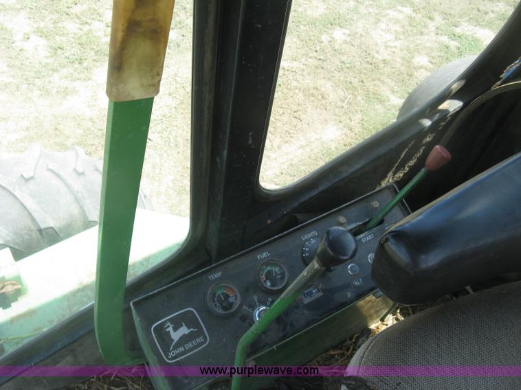 image for item K8662 1982 John Deere 2280 self-propelled windrower