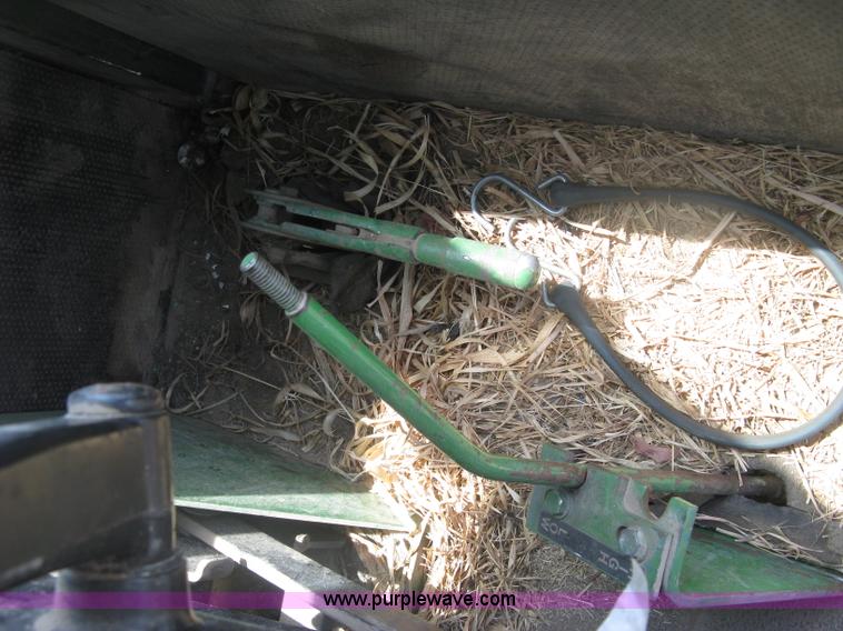 image for item K8662 1982 John Deere 2280 self-propelled windrower