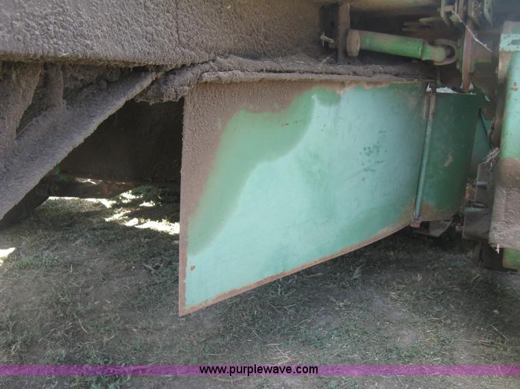 image for item K8662 1982 John Deere 2280 self-propelled windrower