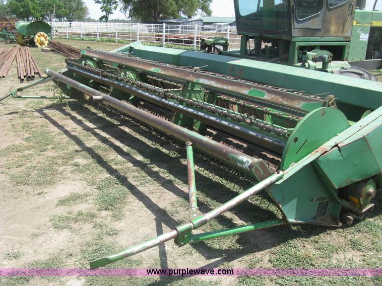 image for item K8662 1982 John Deere 2280 self-propelled windrower