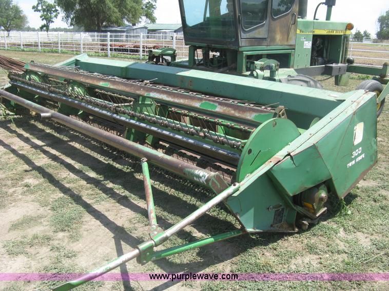 image for item K8662 1982 John Deere 2280 self-propelled windrower