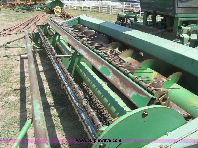 image for item K8662 1982 John Deere 2280 self-propelled windrower