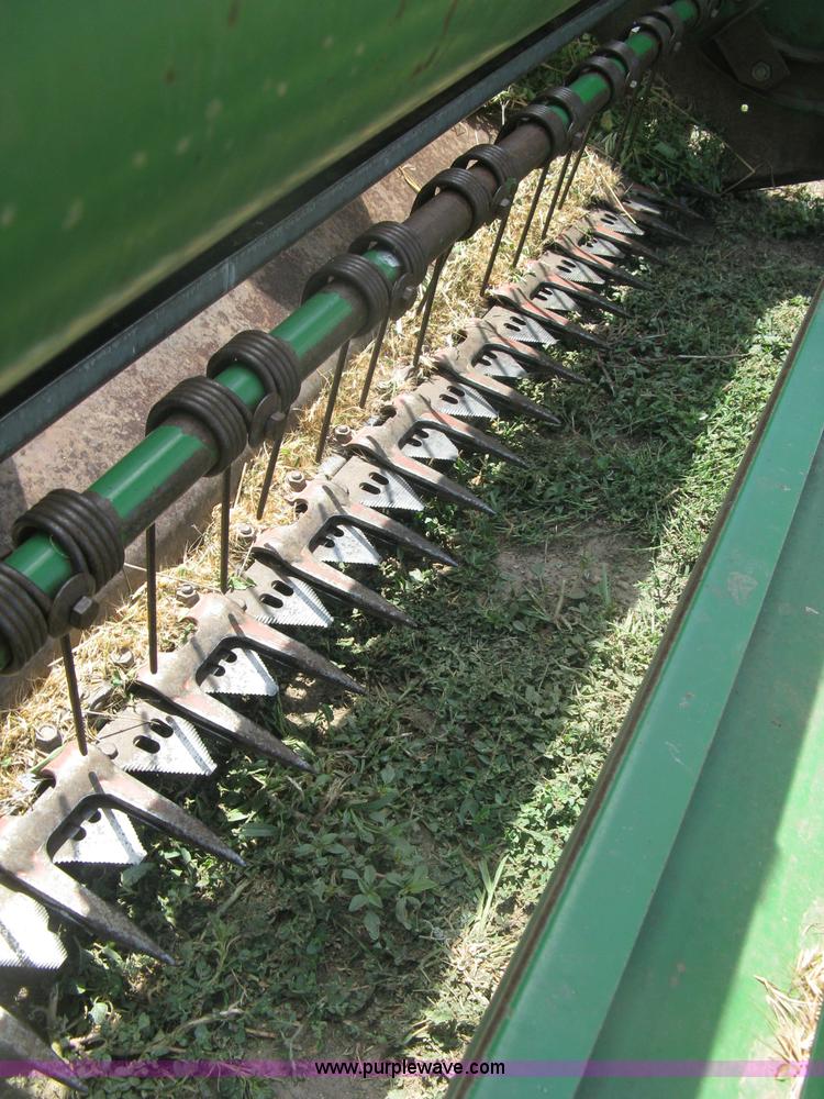 image for item K8662 1982 John Deere 2280 self-propelled windrower