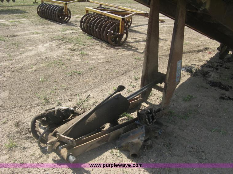 image for item K8669 Midwest stake side grain bed