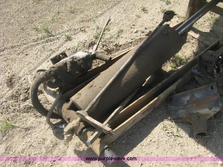 image for item K8669 Midwest stake side grain bed