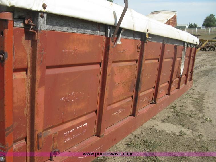 image for item K8673 Giant stake side grain bed