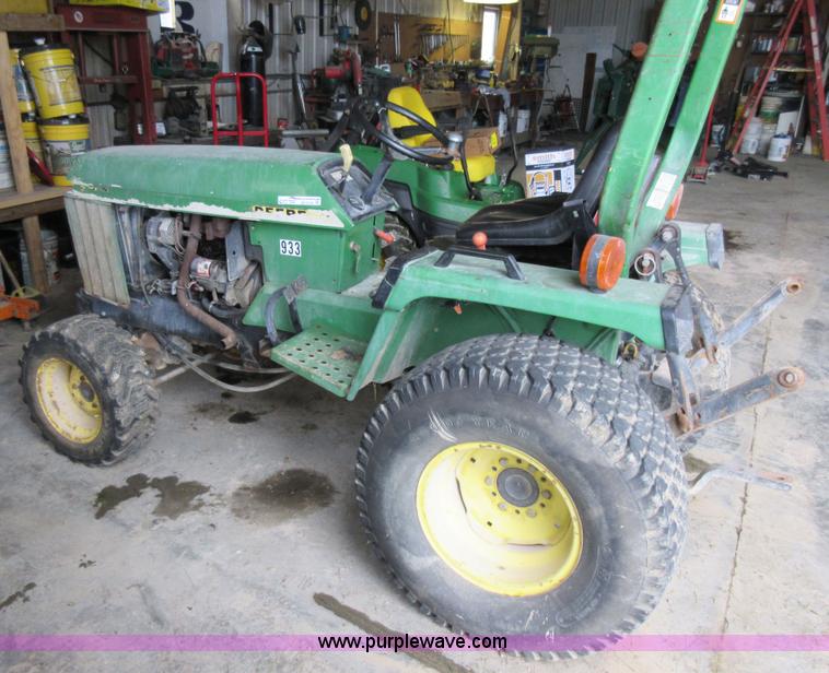 image for item AO9139 John Deere 855 MFWD tractor