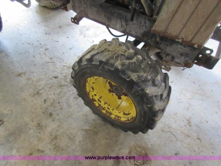 image for item AO9139 John Deere 855 MFWD tractor