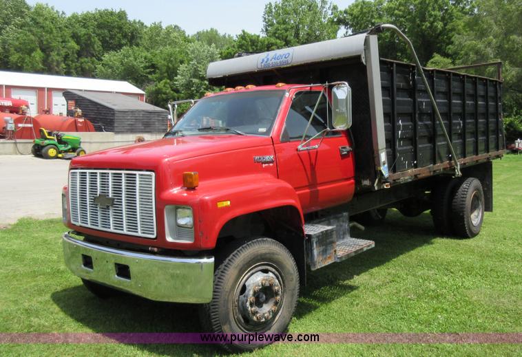 image for item AV9495 1992 Chevrolet Kodiak dump truck